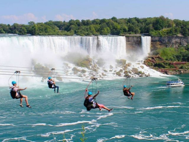 Tirolesa diurna nas Cataratas do Niágara