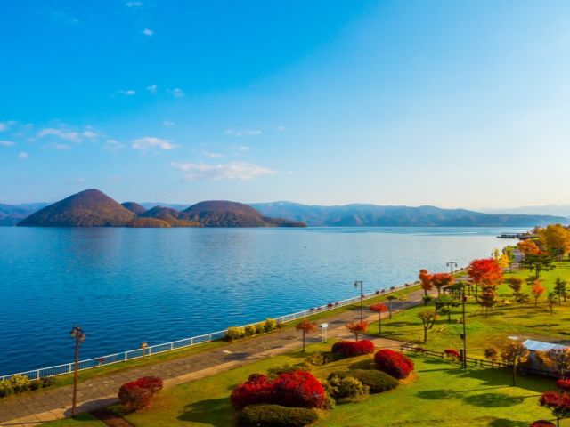 Sapporo: Ganztägige Tour nach Hokkaido, Noboribetsu, Toya-See und Otaru