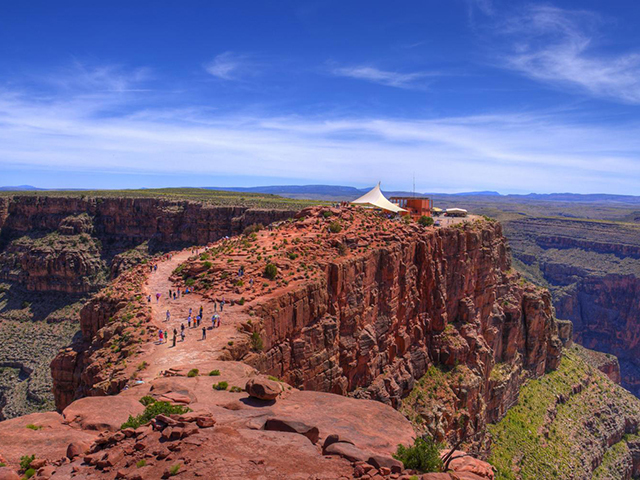 West Rim & Skywalk 1-Day Tour (Includes Hot Lunch in the Canyon, English Tour)