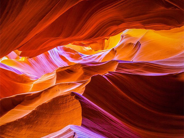 Lower Antelope Canyon Tickets Departing within 3 Days (X:00 or X:30 Time Slots)