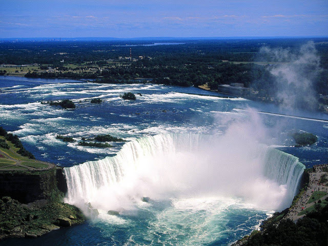 1-Day Niagara Falls (Canadian side) Tour from Toronto