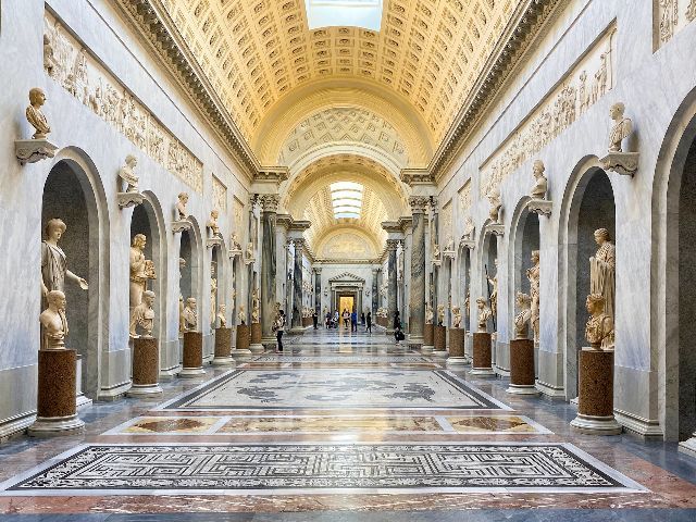Vatican Museums and Sistine Chapel Self-guided Audio Tour-Entrance Tickets Not Included