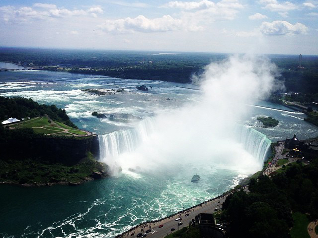 3-Day Niagara Falls, Toronto, Thousand Islands, Watkins Glen State Park/ Secret Caverns Tour from New York