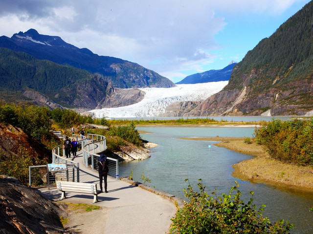One-Day Tour of Talkeetna Gold Mining Town & Denali National Park with Dome Train (Including Glass-Dome Sightseeing Train Ticket from Talkeetna to Anchorage)
