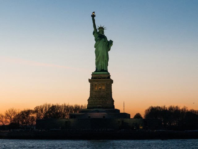 Statue by Night Cruise Ticket - See the Statue of Liberty at Night