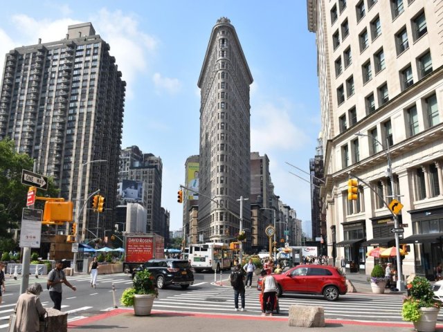 New York Superhero Movie City Half-Day Bus Tour