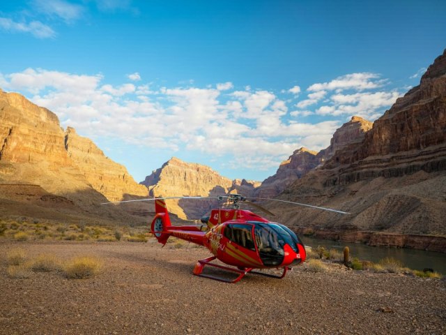 Grand Canyon: Sunset Helicopter + Canyon Floor + Champagne