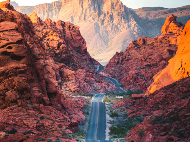 Valley of Fire Day Tour from Las Vegas