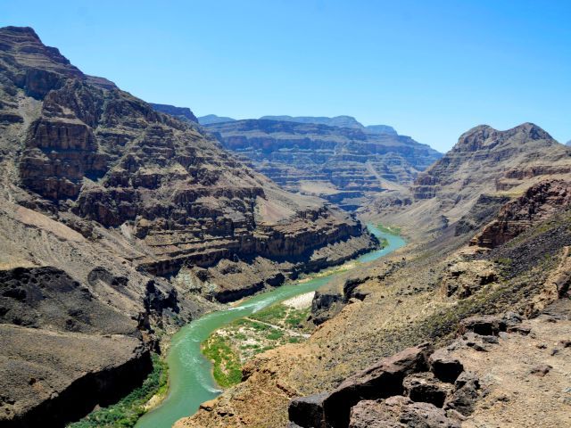 「Grand Canyon North Air & Ground Tour」 (Bar 10 Ranch)  Airplane from Las Vegas/Boulder to Grand Canyon North | 4x4 Tour to Rim | Meal | Hotel Transfers